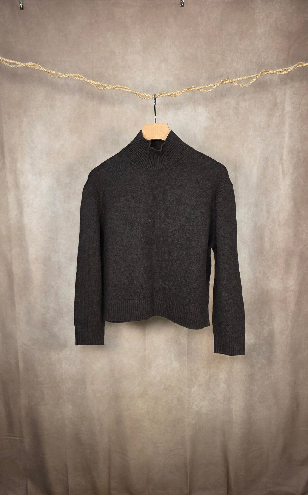 Maglia dolcevita cropped