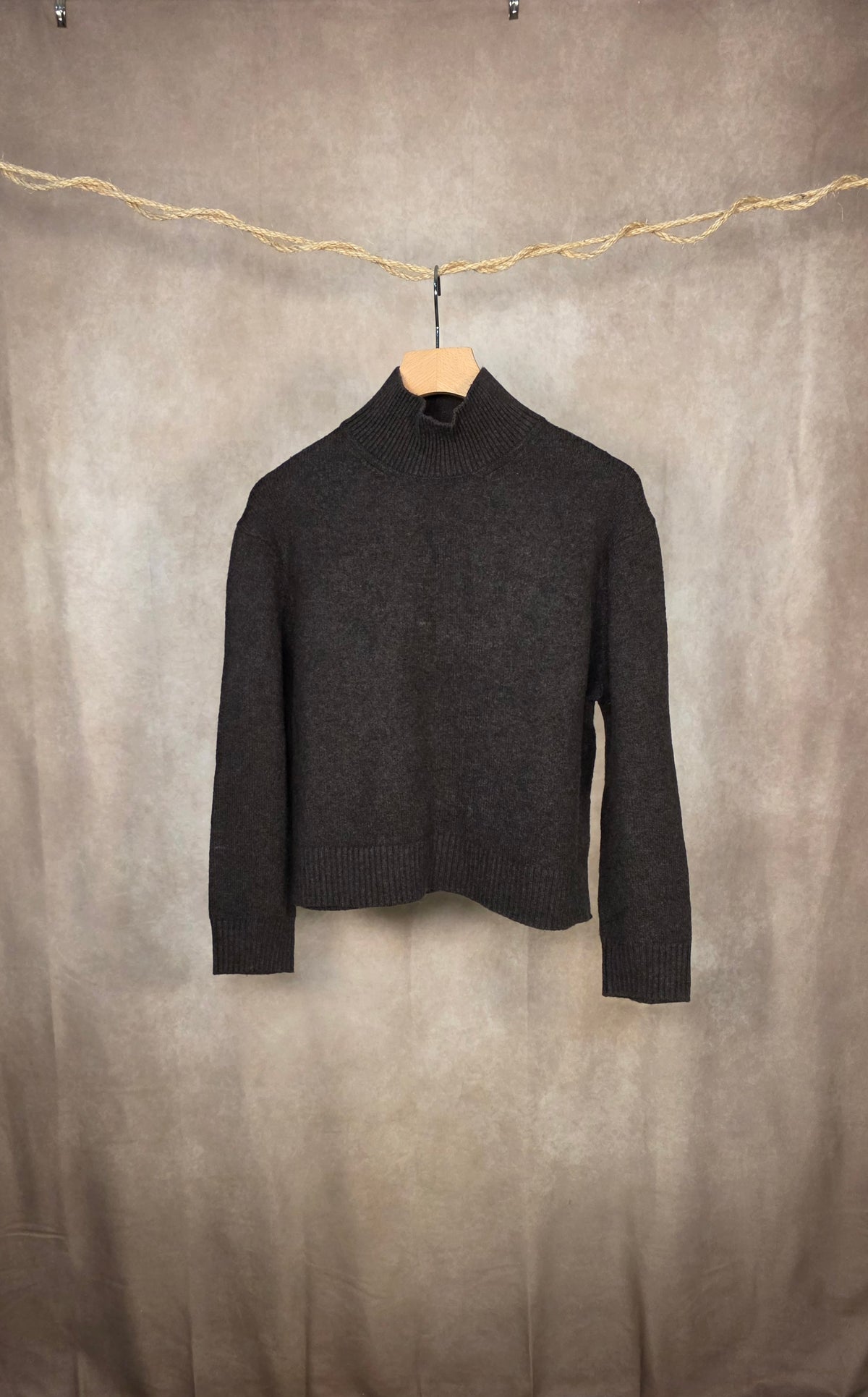 Maglia dolcevita cropped