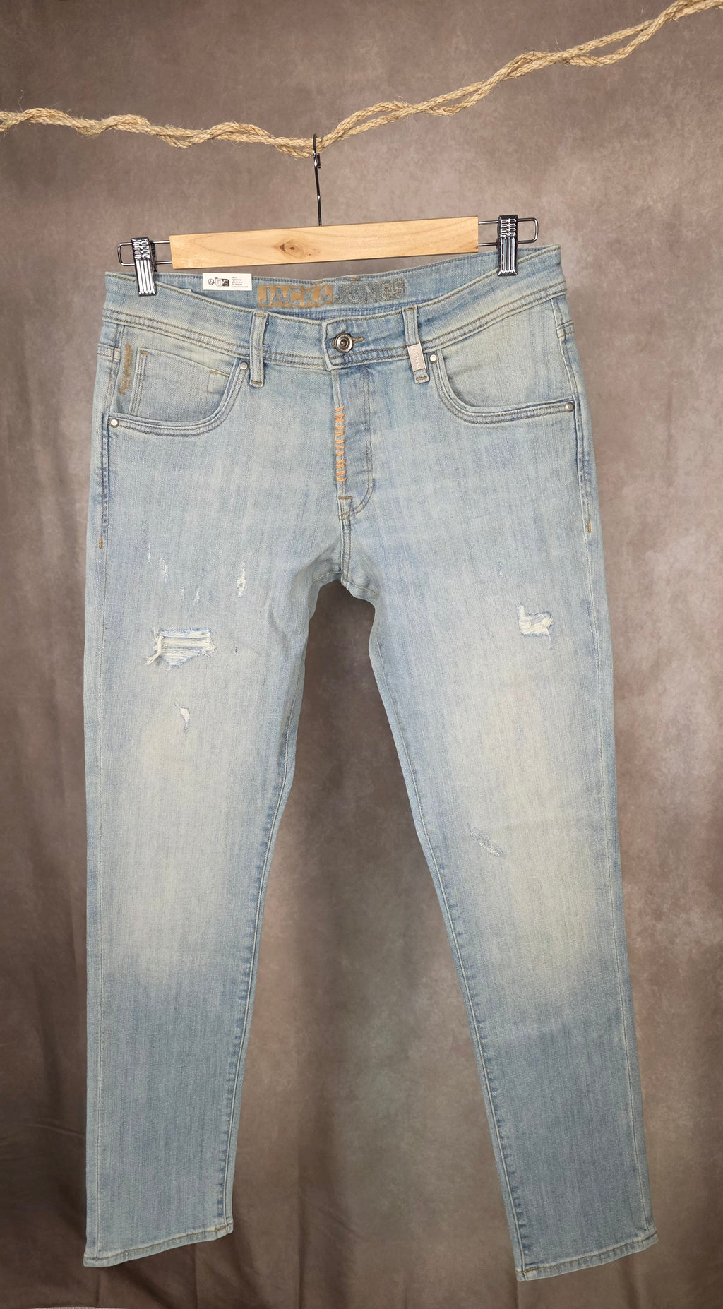 Jeans Slim Fit strappati