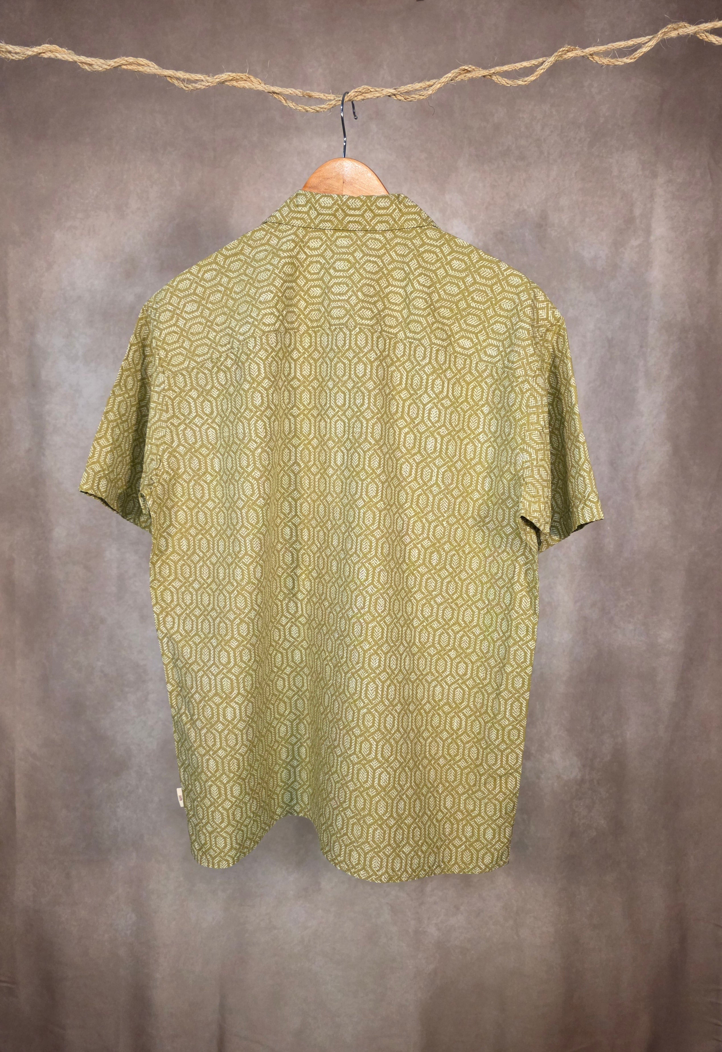 Camicia a stampa geometrica