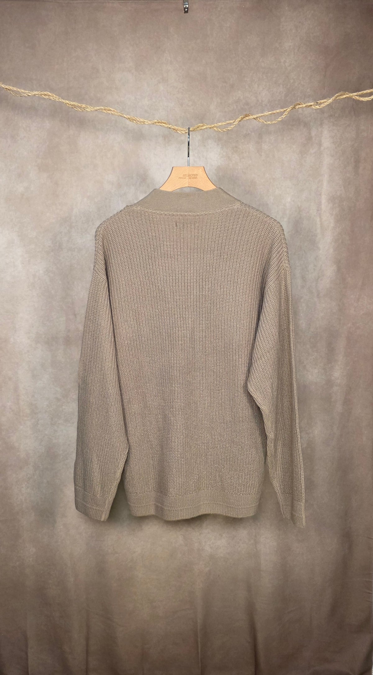 Cardigan a scollo V con bottoni