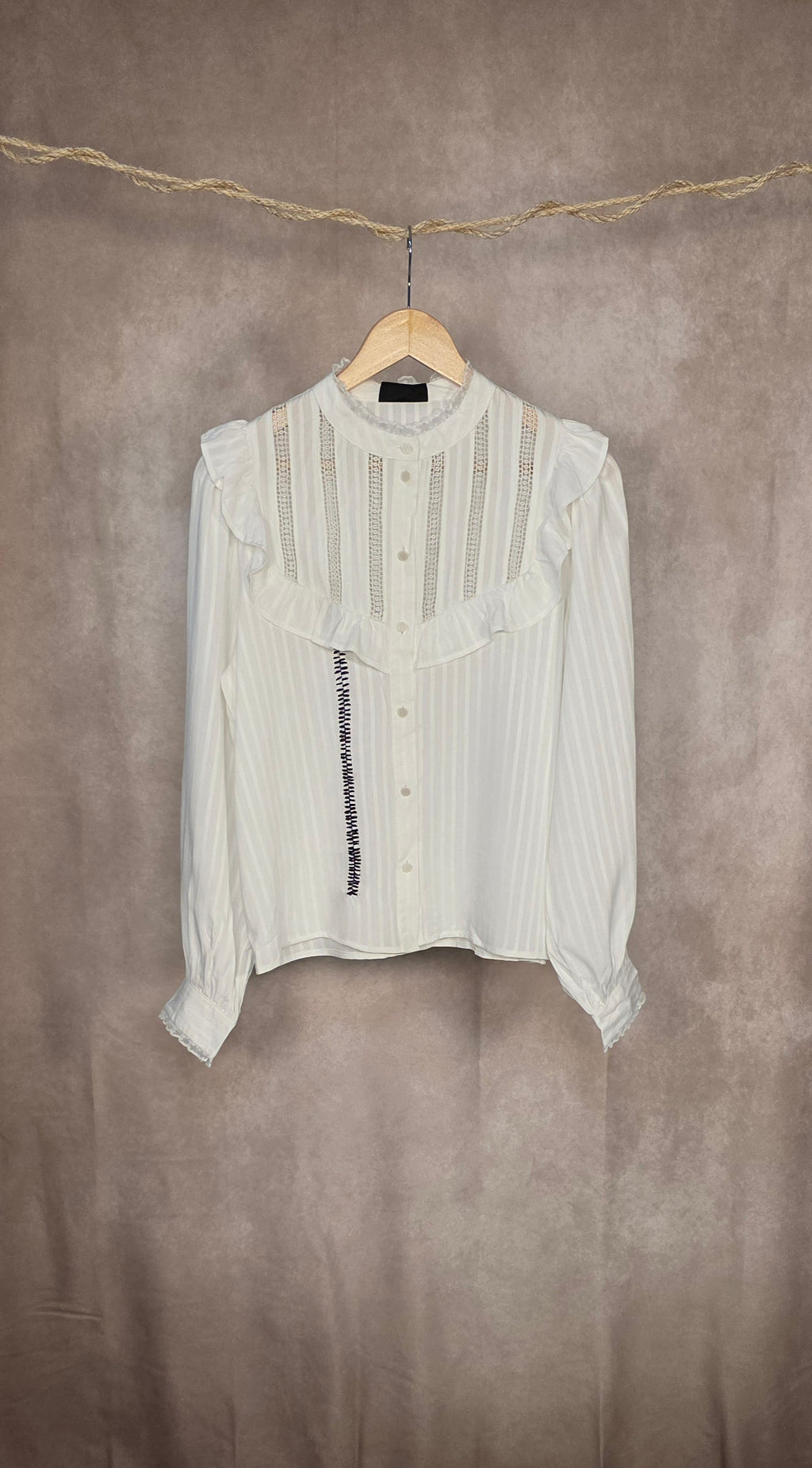 Camicia in sangallo