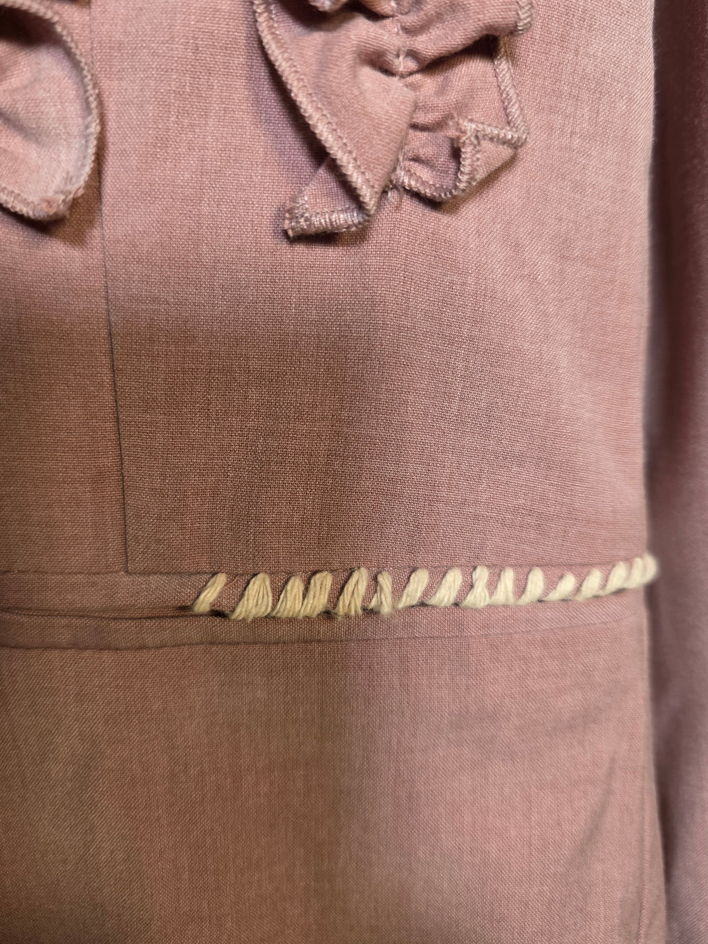 Blazer con lavorazioni frontali
