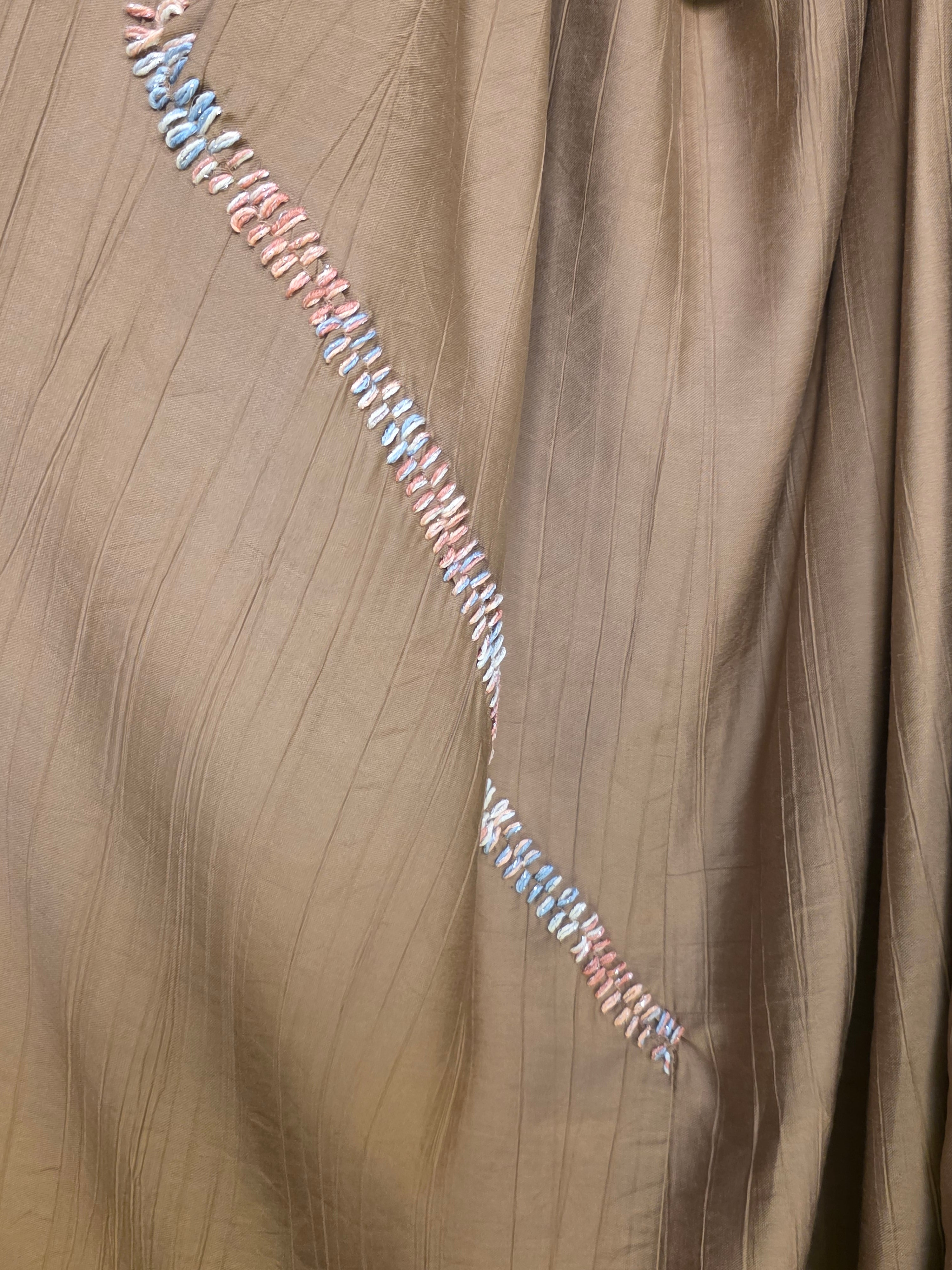 Abito maxi con spalline incrociate