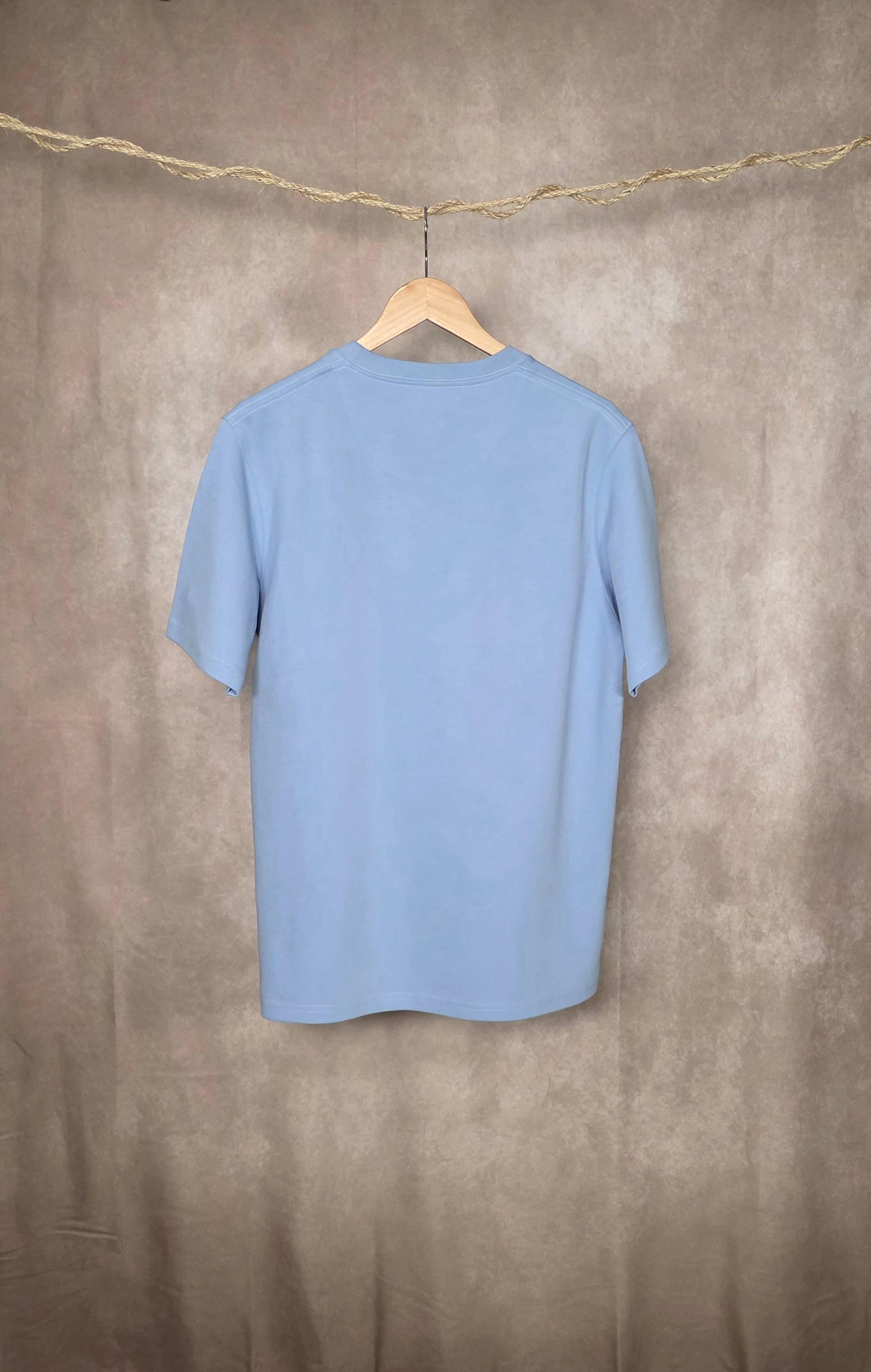 T-Shirt azzurra in misto cotone