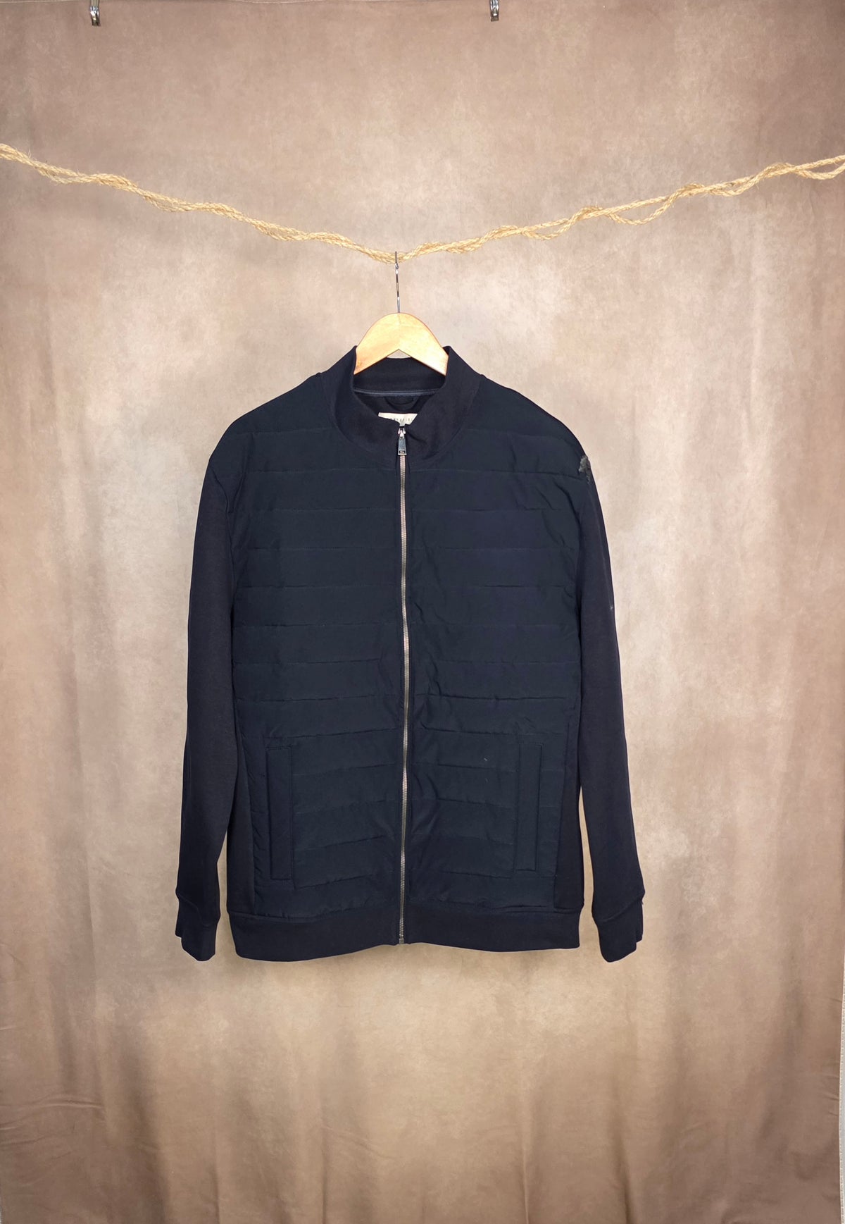 Giacca blu navy di mezza stagione