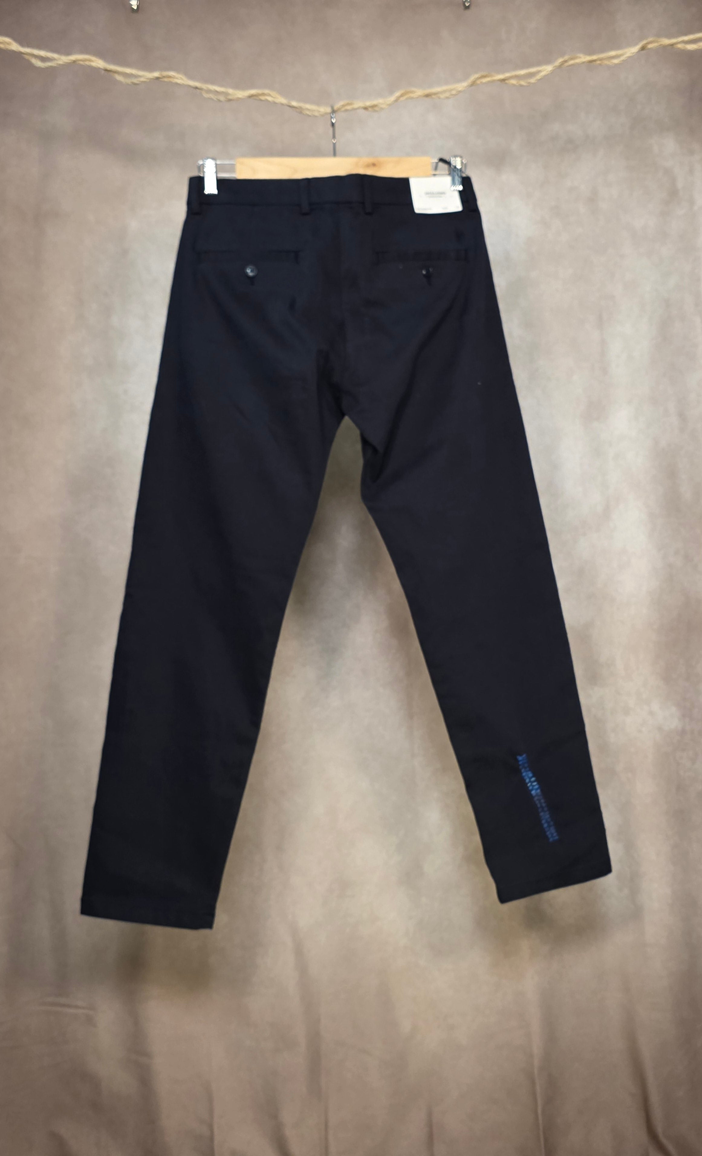 Pantaloni chino relaxed fit