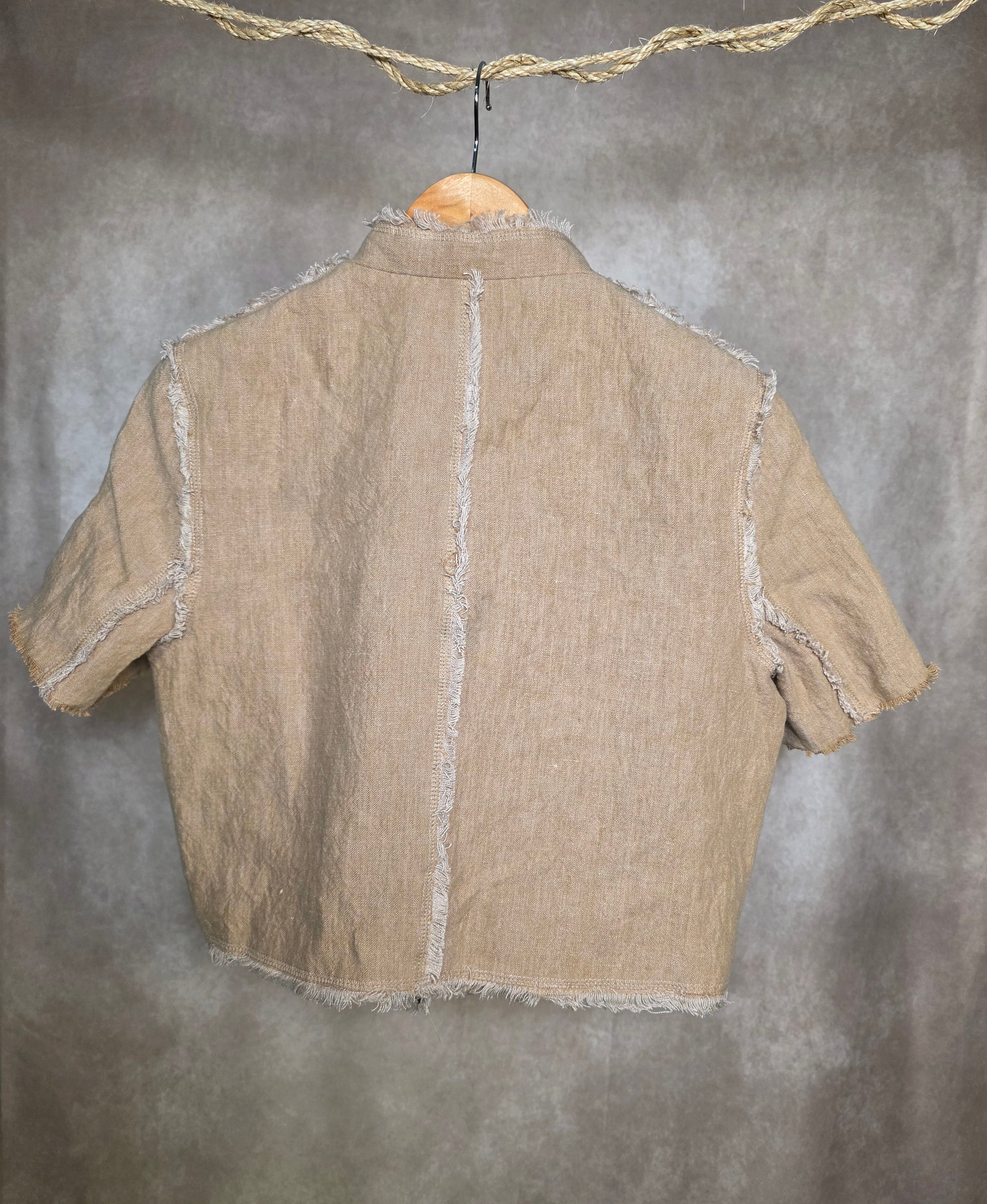 Blazer con bordi sfrangiati