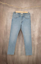 Jeans slim fit in denim chiaro
