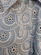 Camicia azzurra in puro cotone sangallo