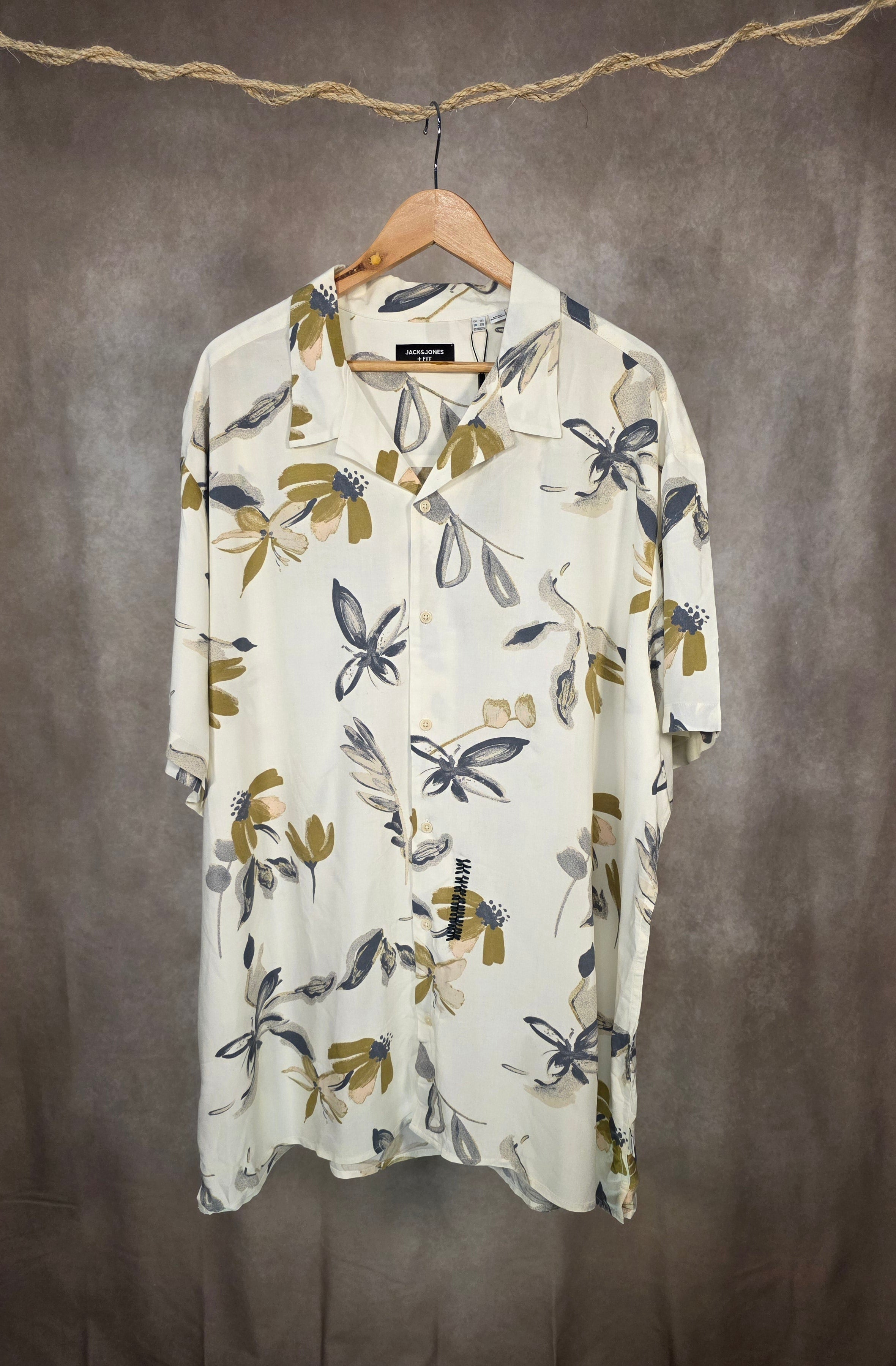 Camicia a stampa floreale