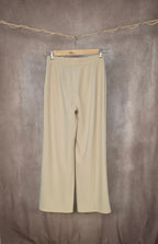 Pantaloni a Vita Alta con Bottoni Decorativi