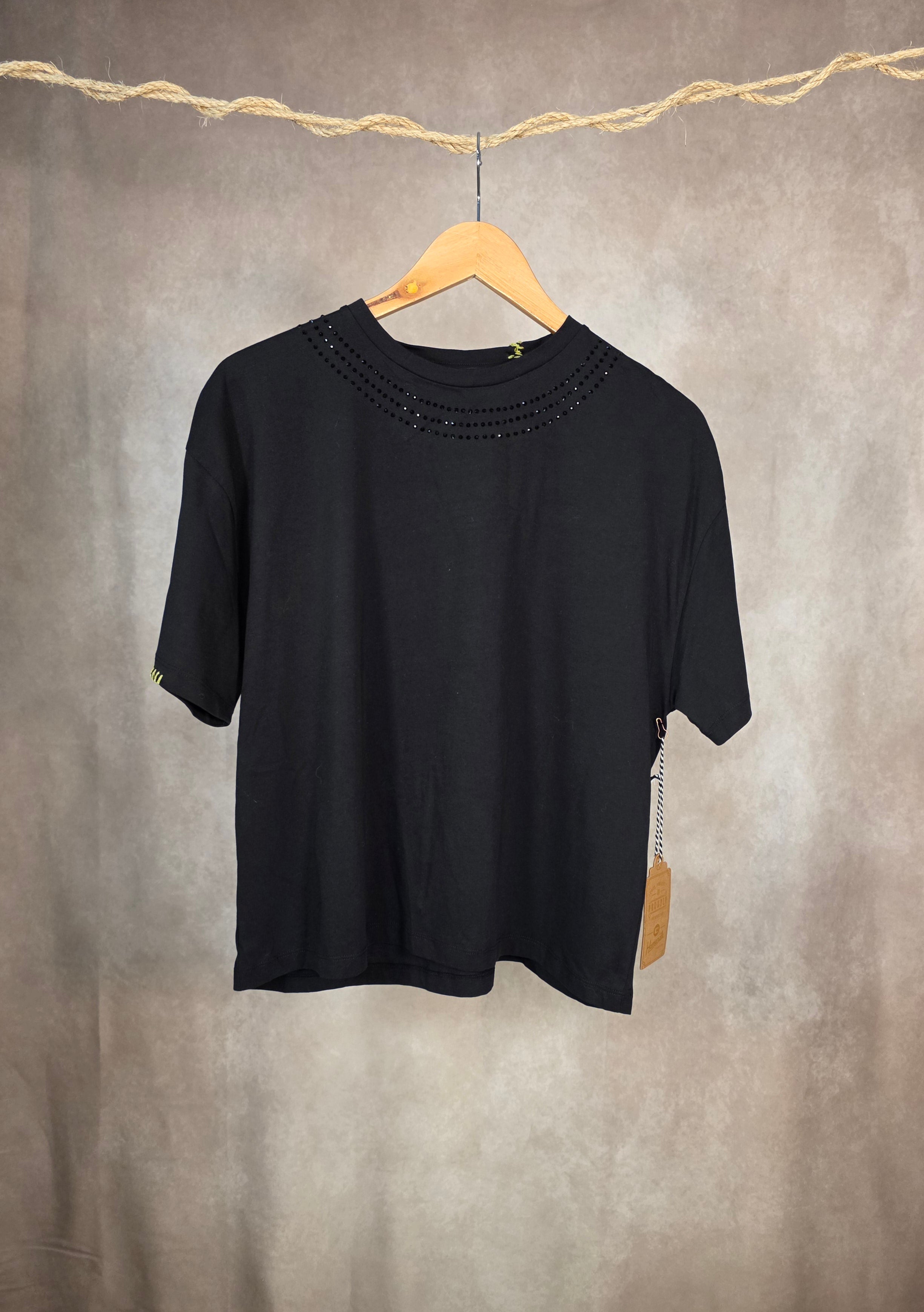 T-shirt con strass