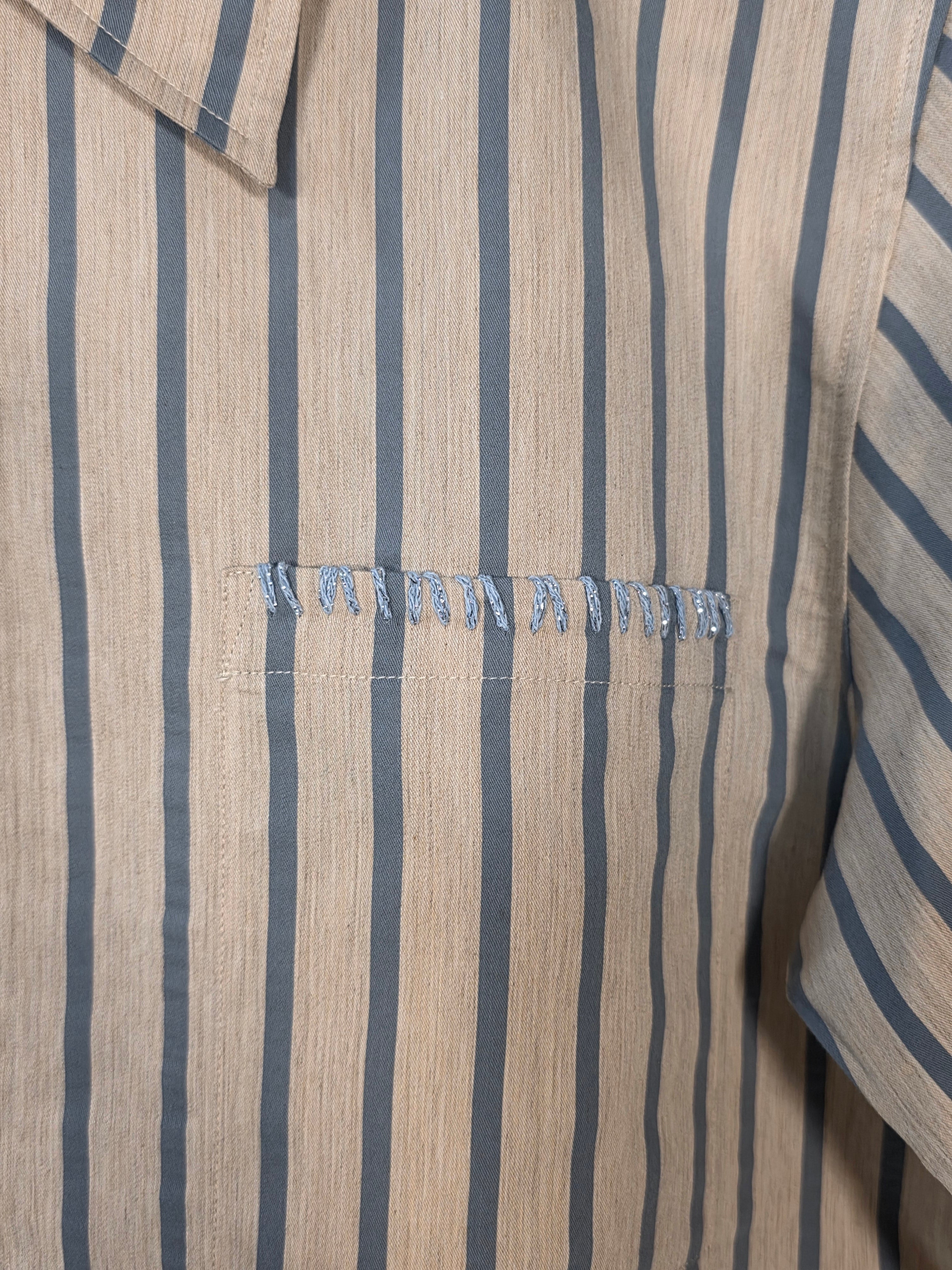 Camicia con le maniche corte a righe