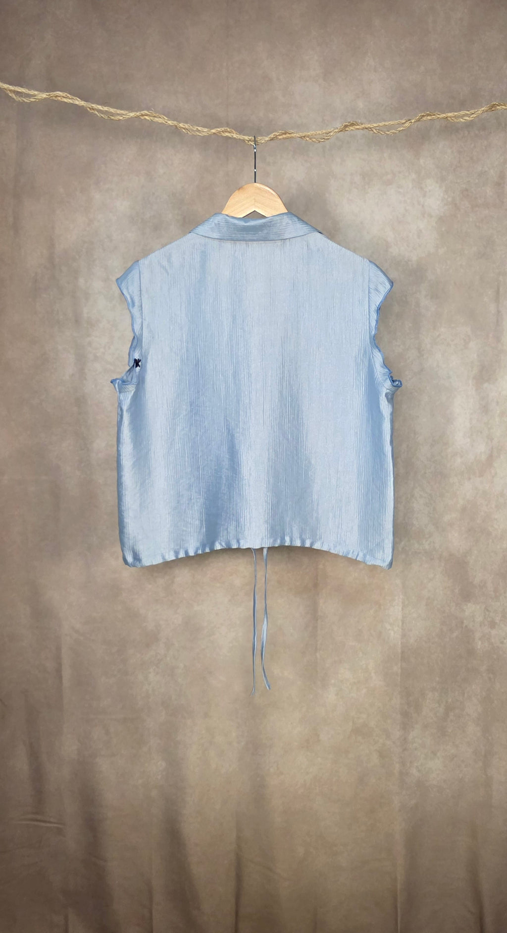 Camicia cropped smanicata