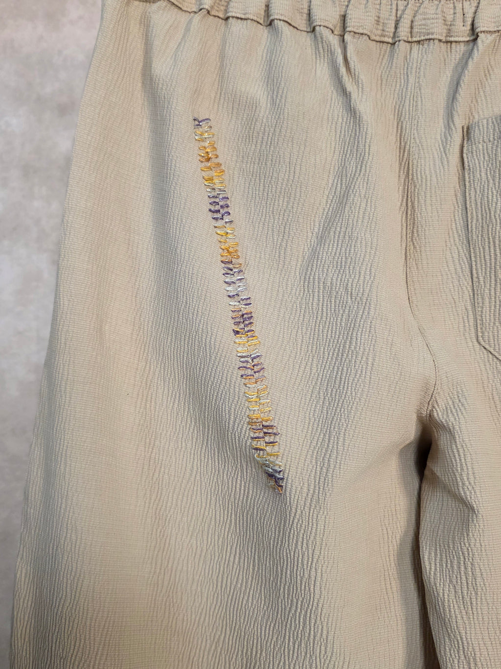 Pantaloni barrel fit estivi