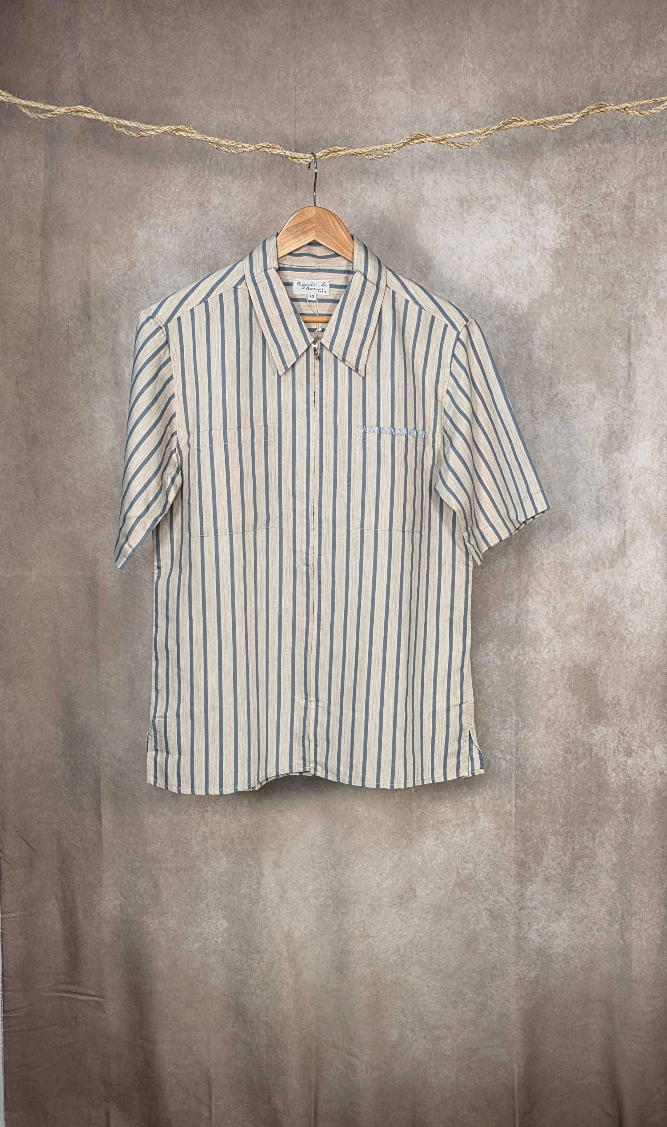 Camicia con le maniche corte a righe