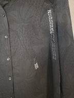 Camicia nera con inserti di pizzo