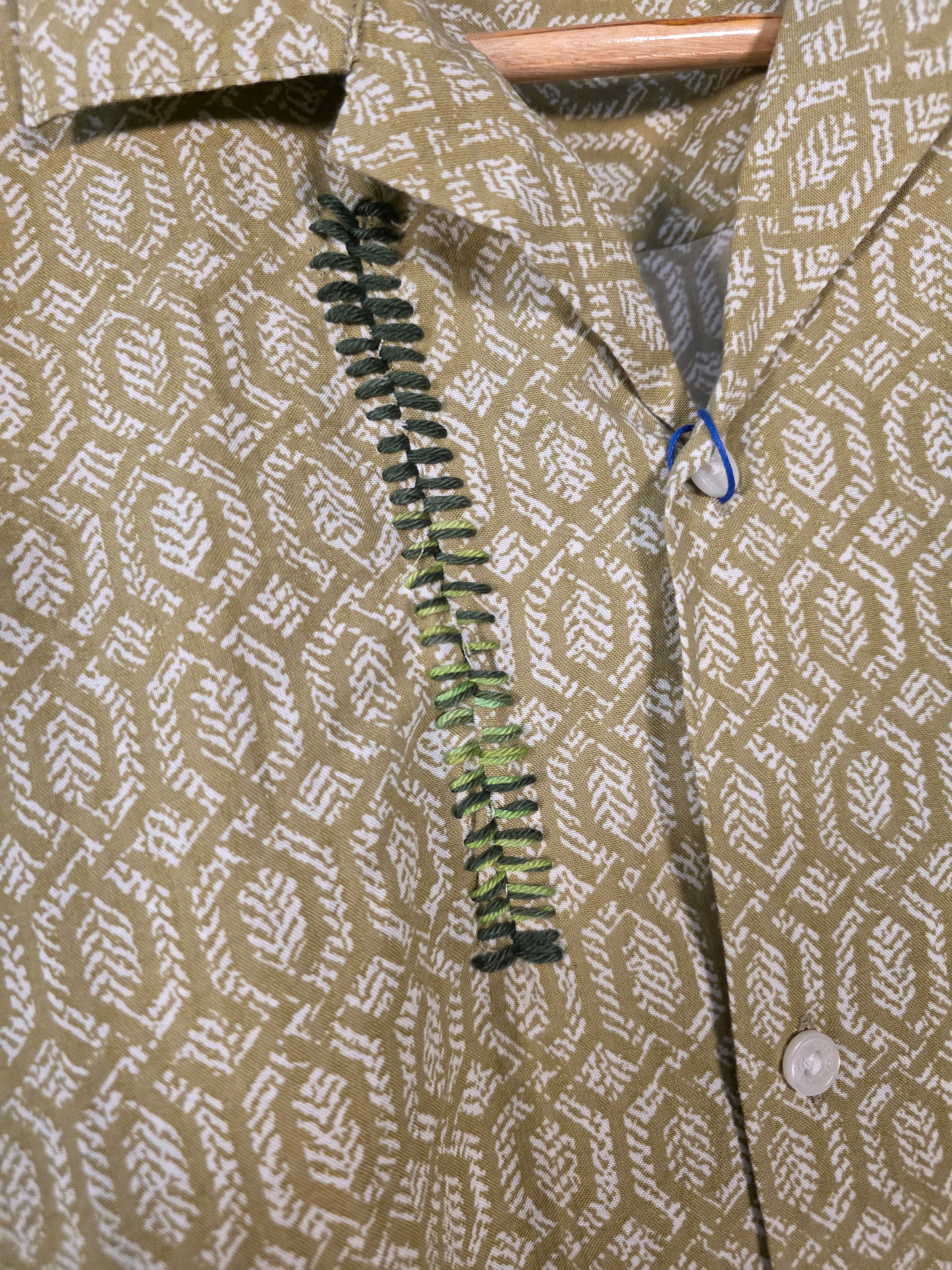 Camicia a stampa geometrica