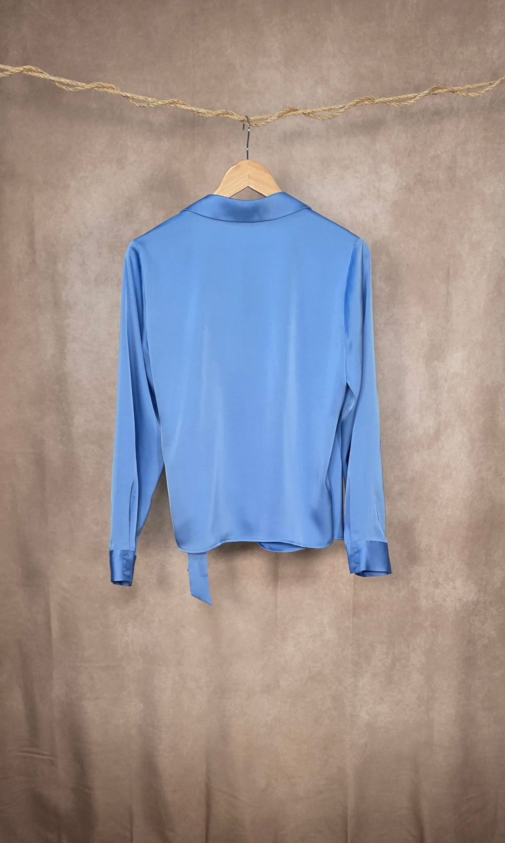 Camicia a Portafoglio con Chiusura a Fiocco