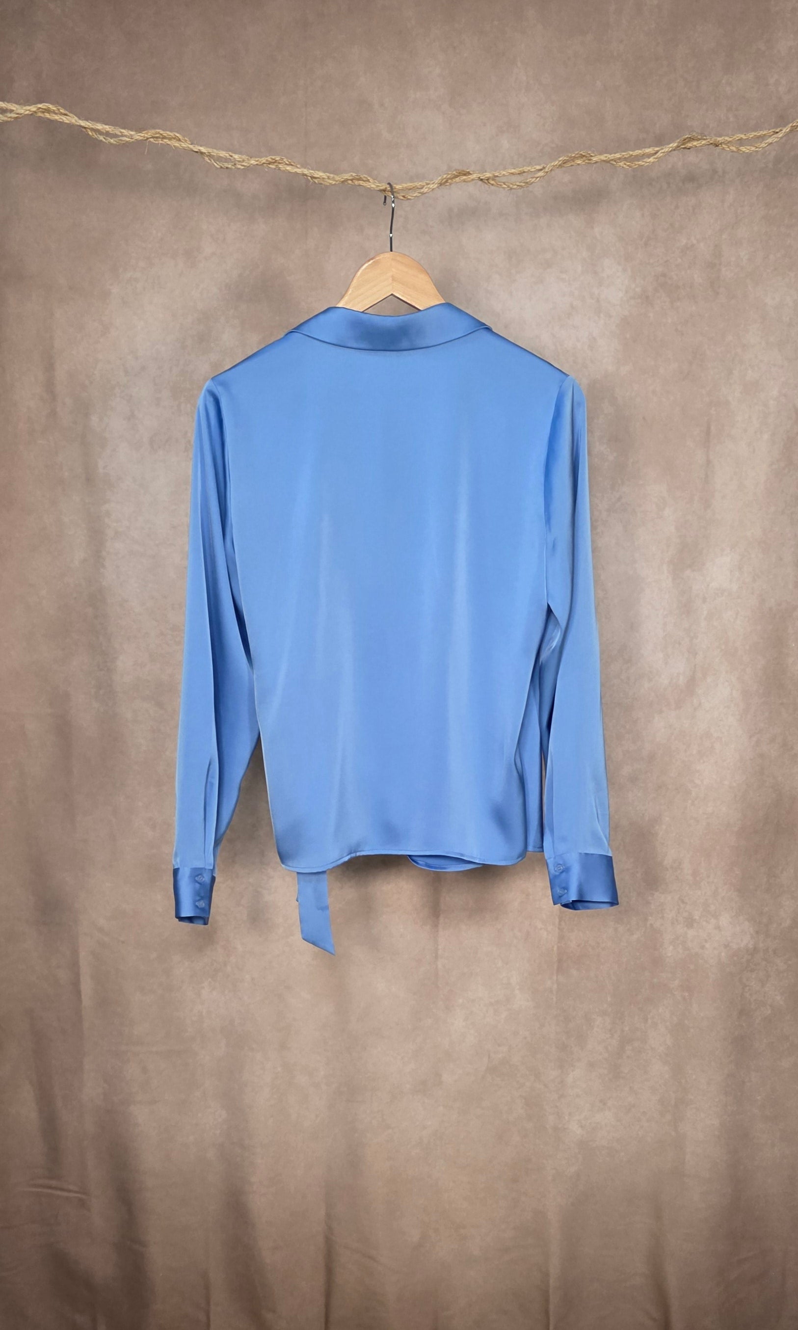Camicia a Portafoglio con Chiusura a Fiocco