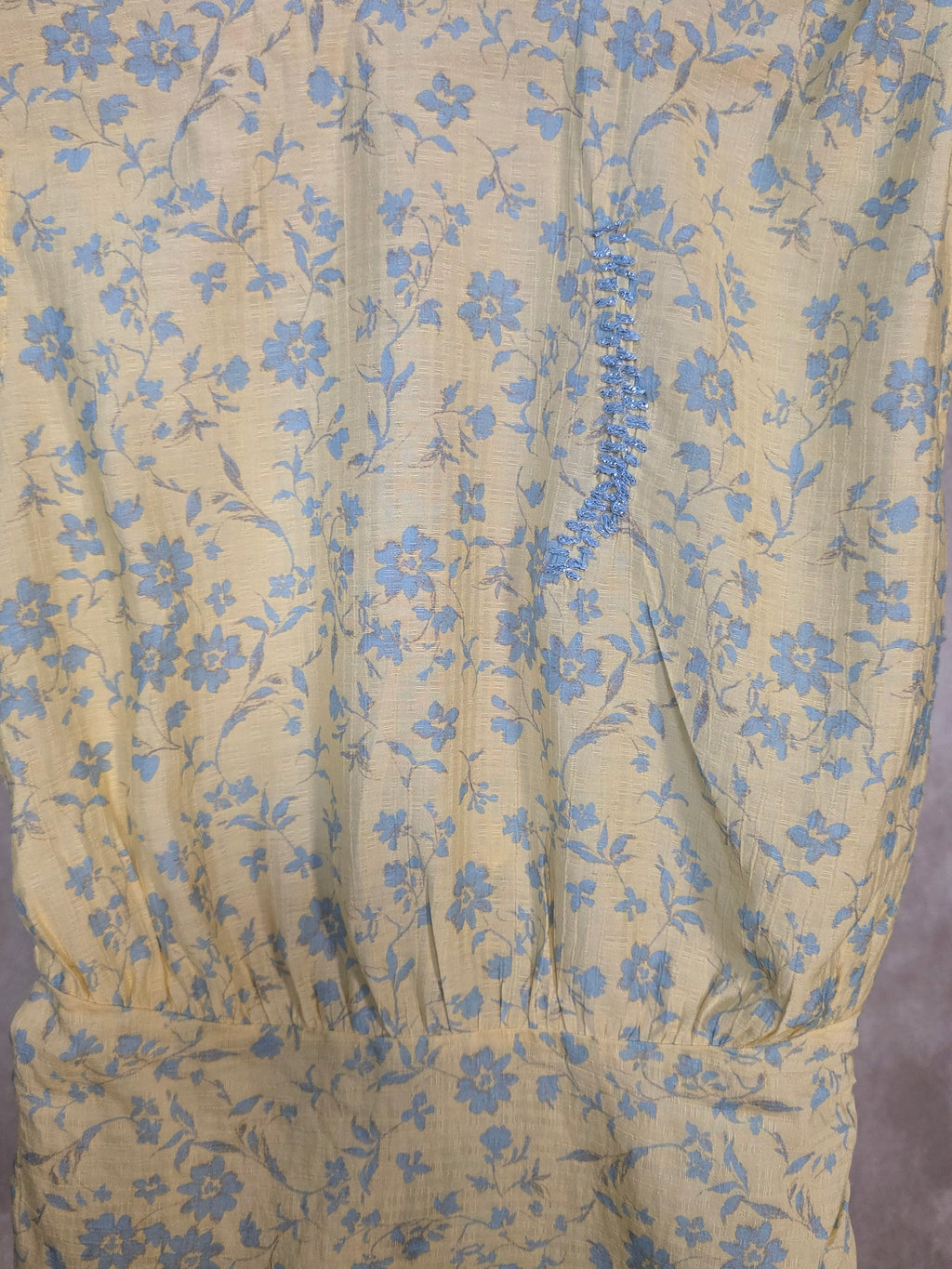 Top schiena scoperta con fiocco sul retro