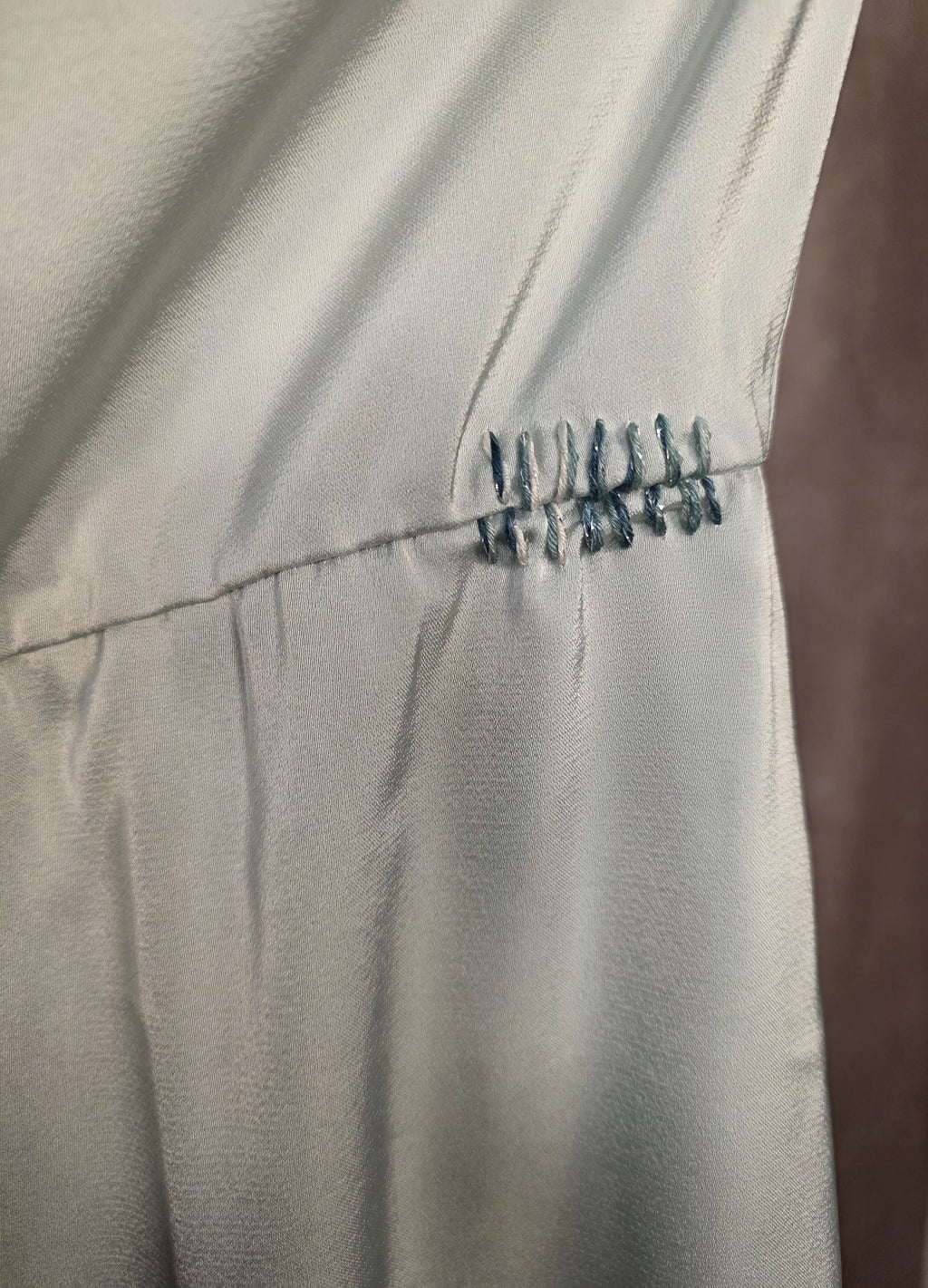 Abito halter fluido