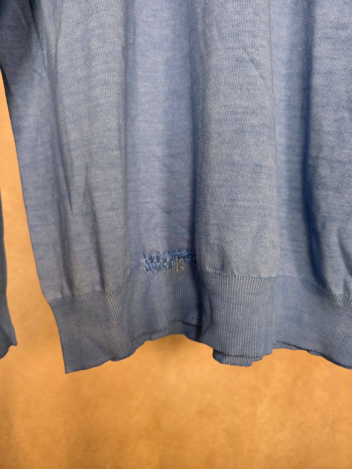 Maglia girocollo blu celeste
