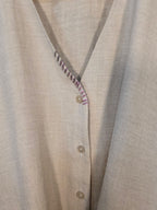 Camicia a scollo V e nodo in vita