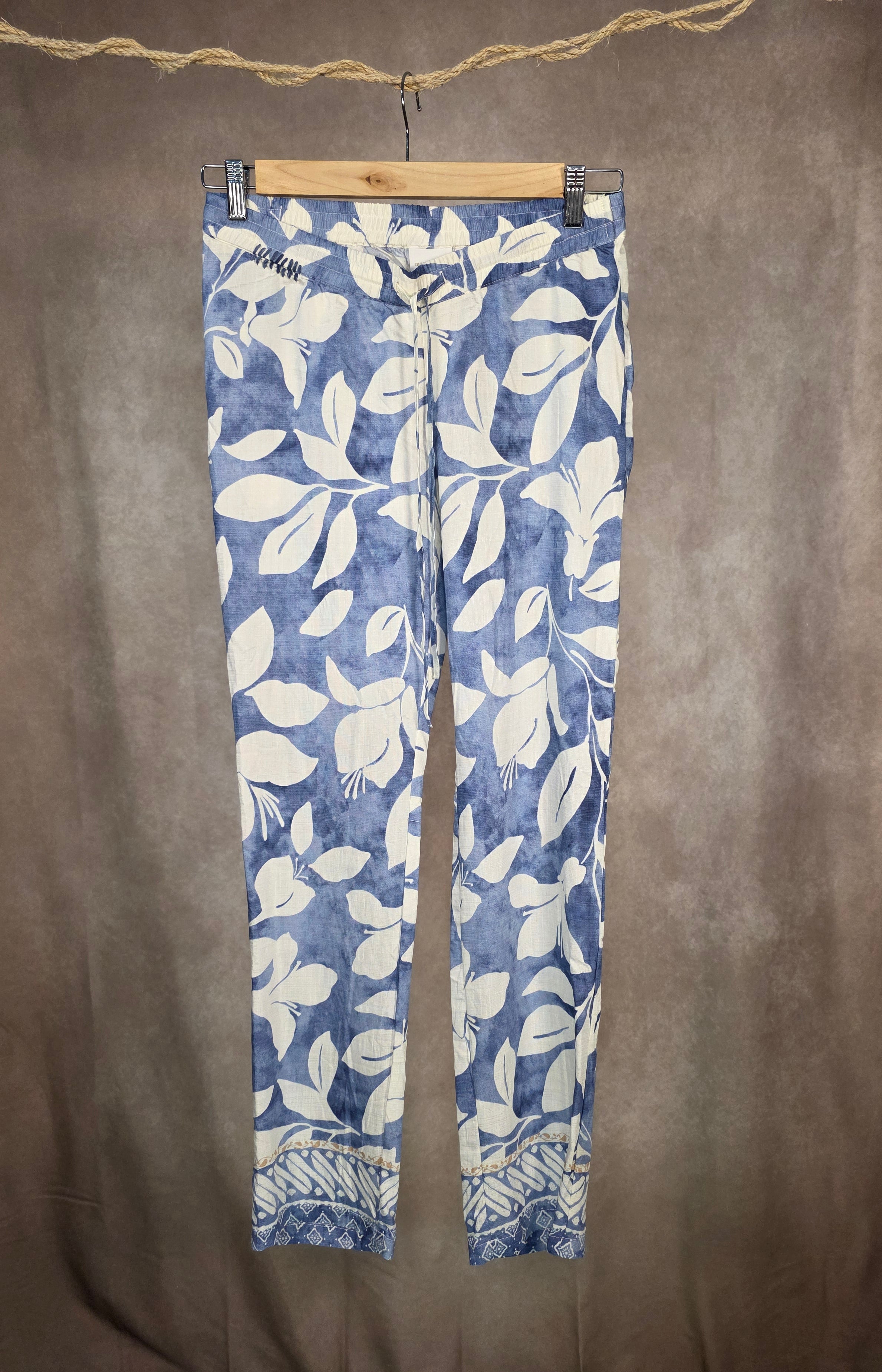 Pantaloni a gamba larga con stampa floreale