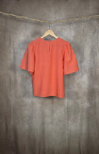 T-shirt con ricamo traforato