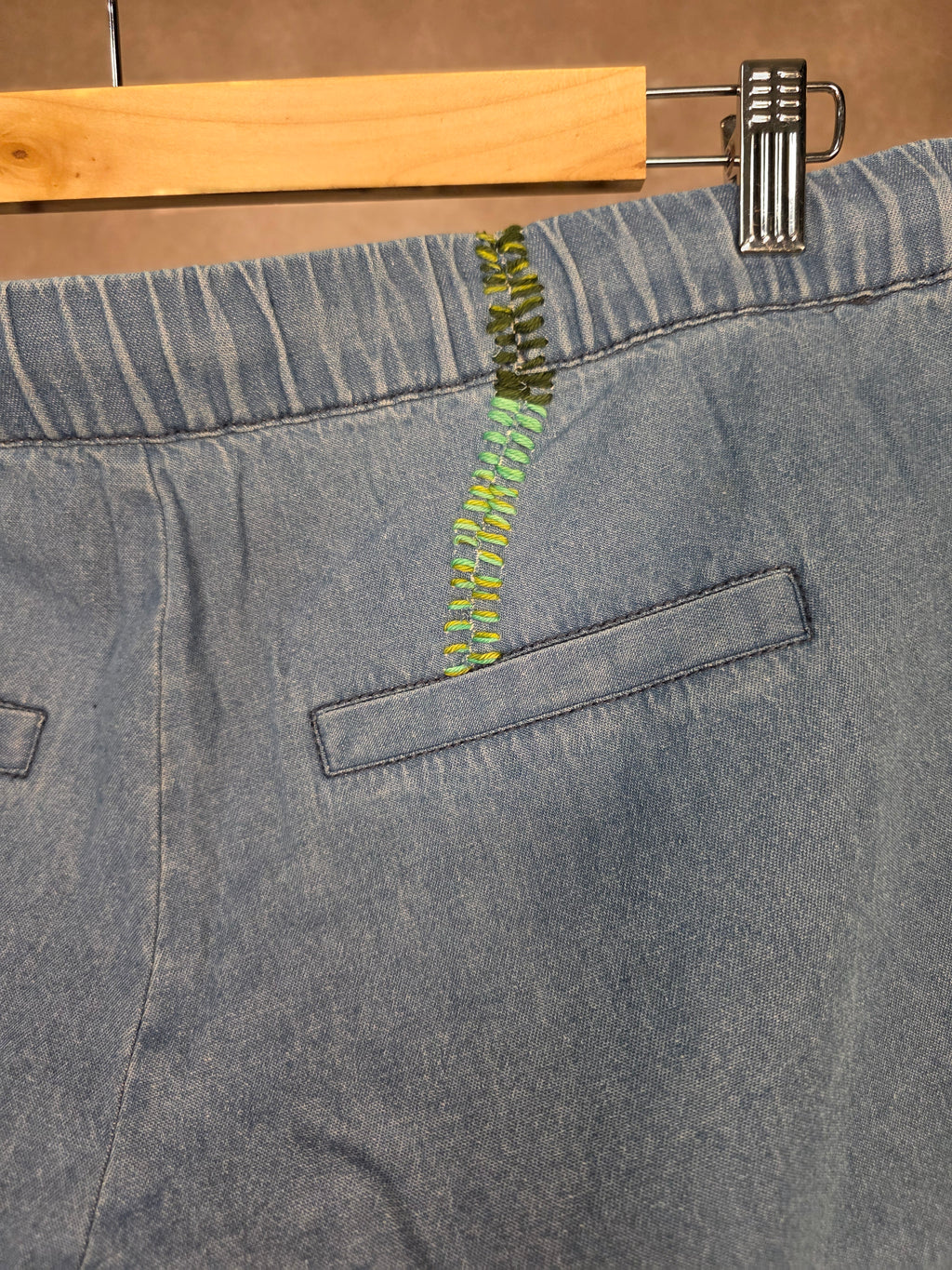 Wide fit jeans