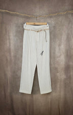 Pantaloni gessati con cinturino