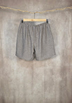 Shorts gessati a vestibilità morbida con tasche frontali