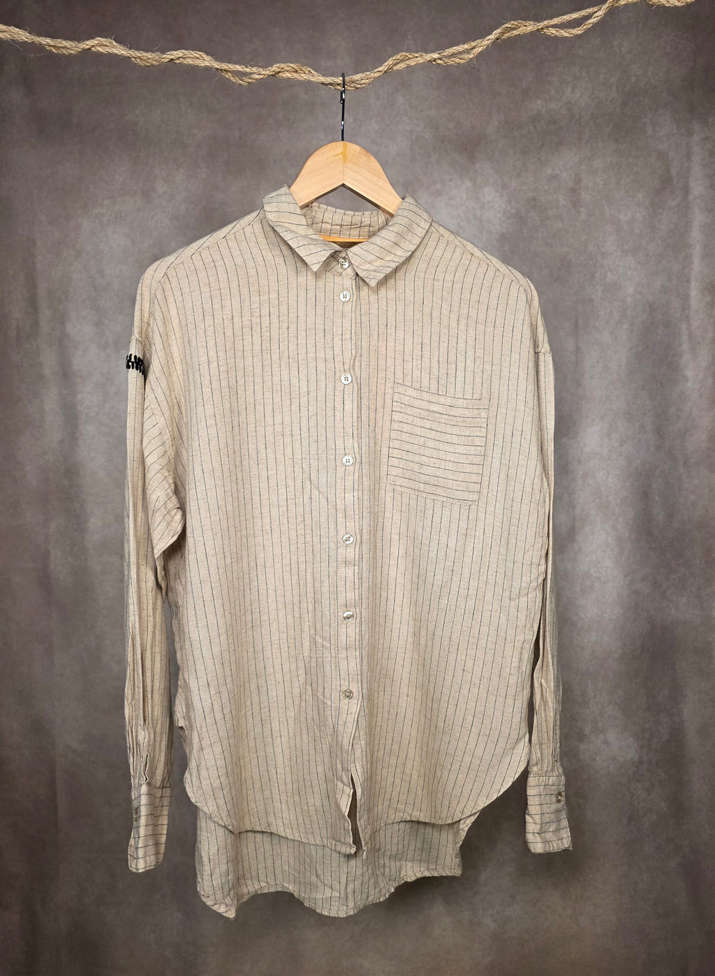 Camicia con trama a maniche lunghe