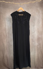 Abito smanicato con strass
