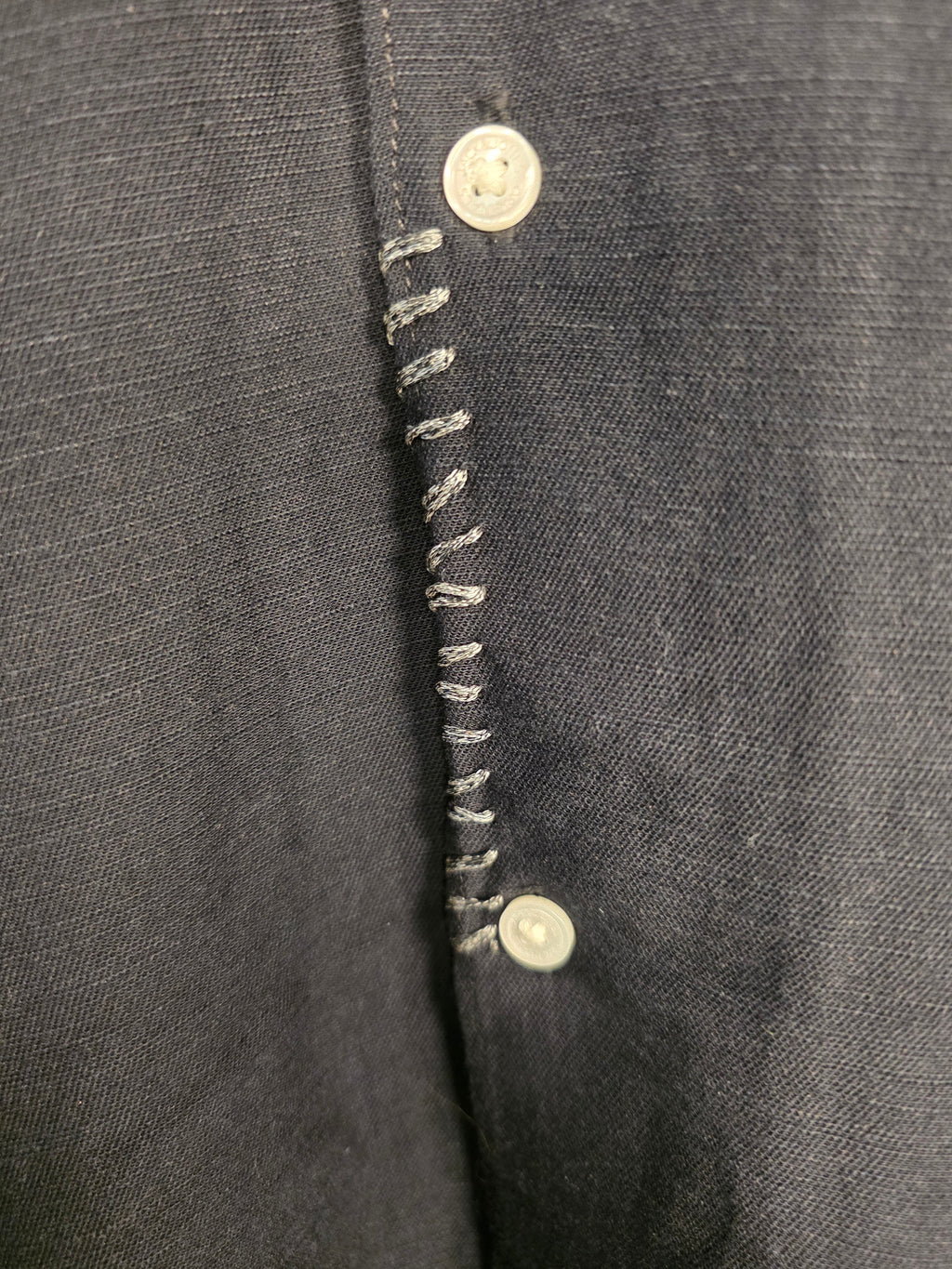 Camicia nera a maniche corte