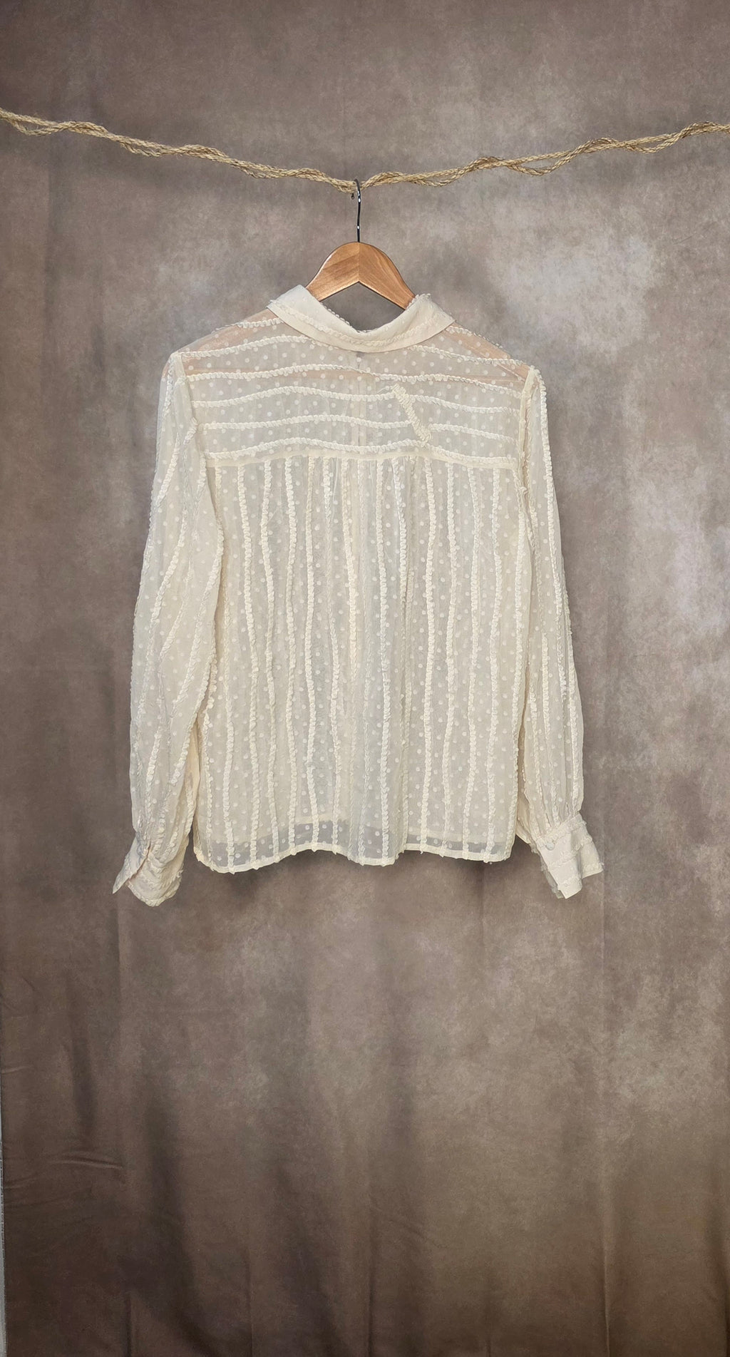 Camicia con trama a righe in pizzo
