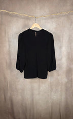 Camicia nera a scollo V