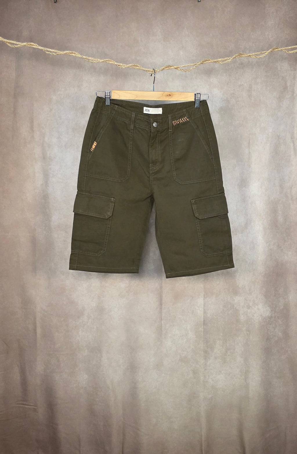 Pantaloncini cargo verde oliva