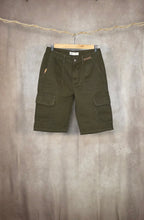 Pantaloncini cargo verde oliva