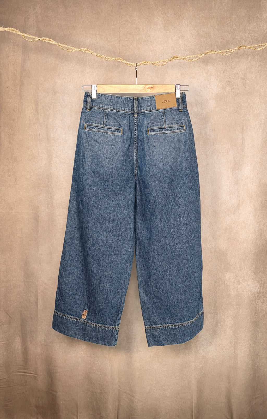 Jeans cropped gamba ampia