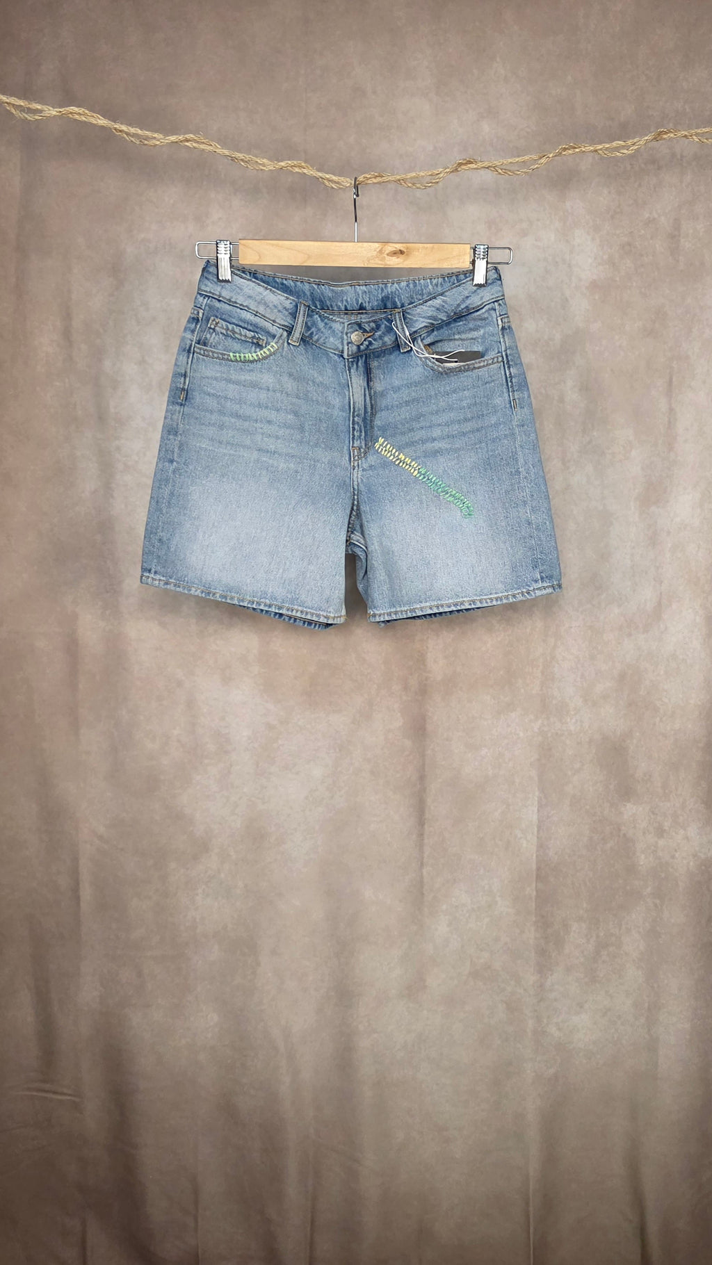 Shorts in denim