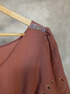 Abito camicia con inserti traforati