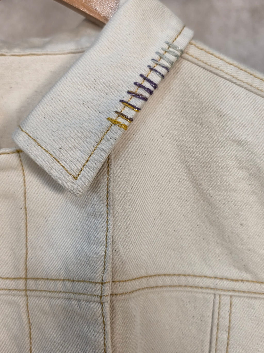 Giacca cropped in denim ècru