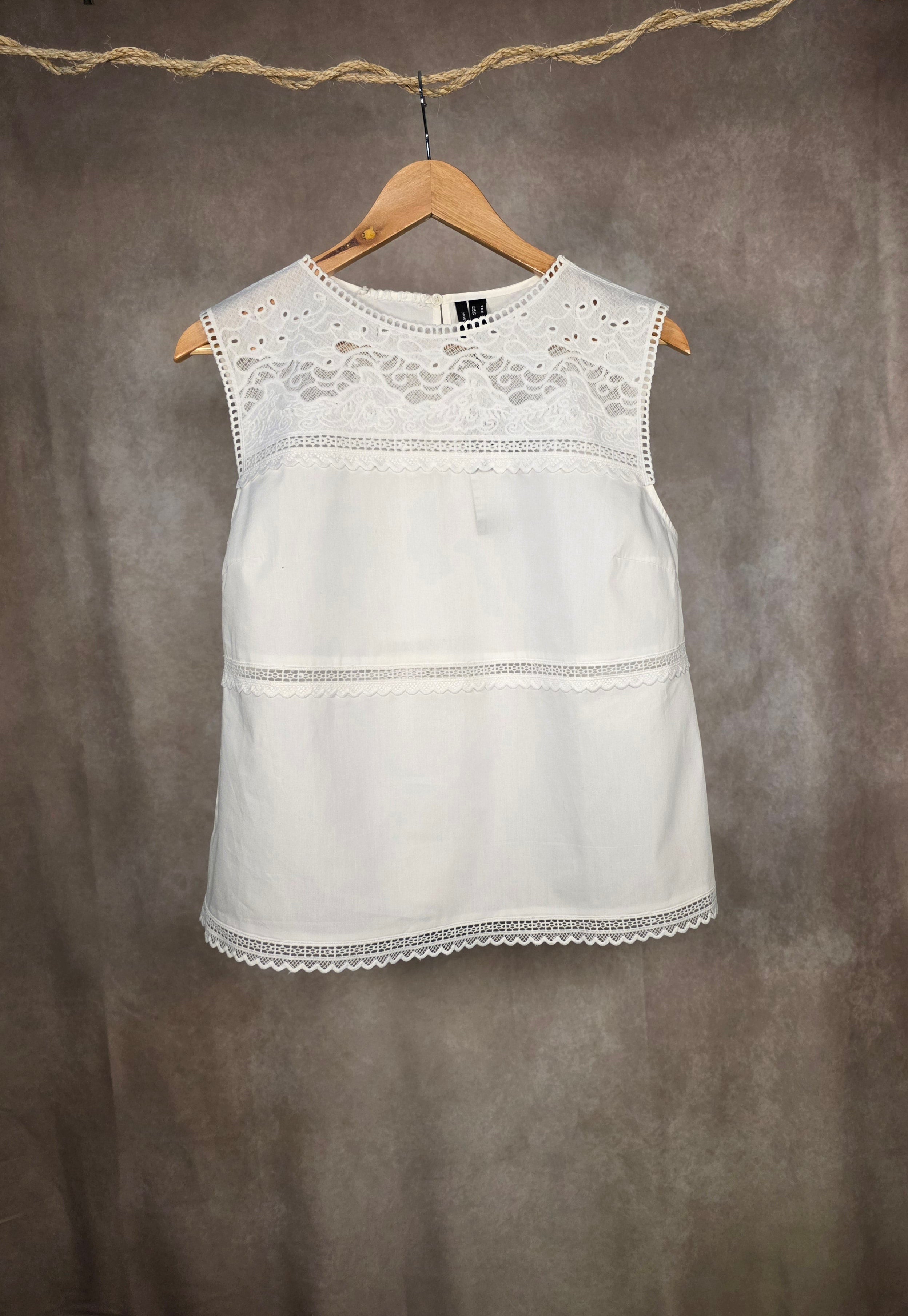 Camicia in pizzo traforato