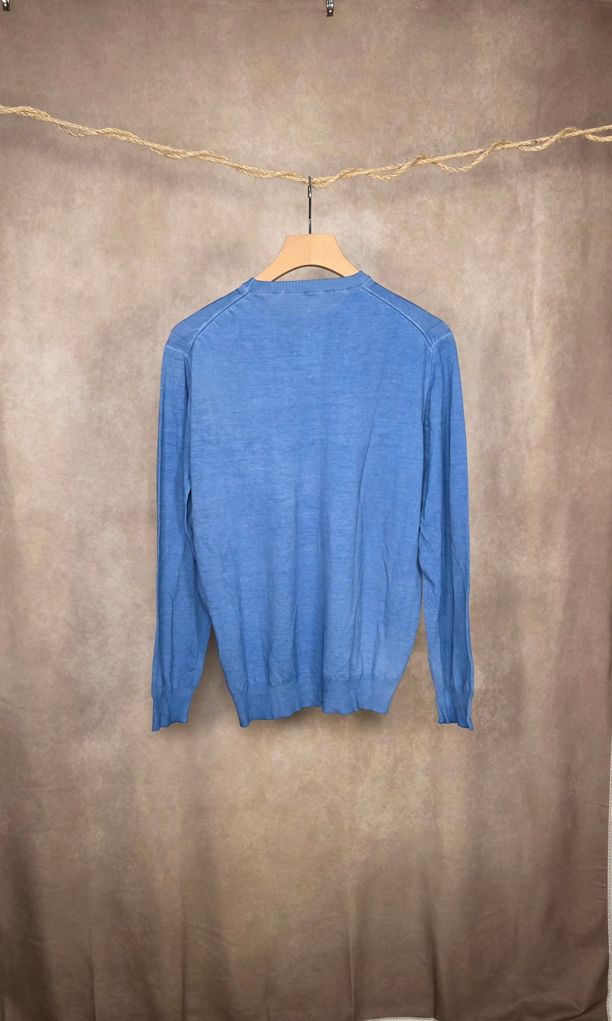 Maglia girocollo blu celeste