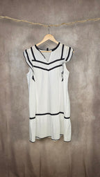 Abito mini boho con ricami a contrasto