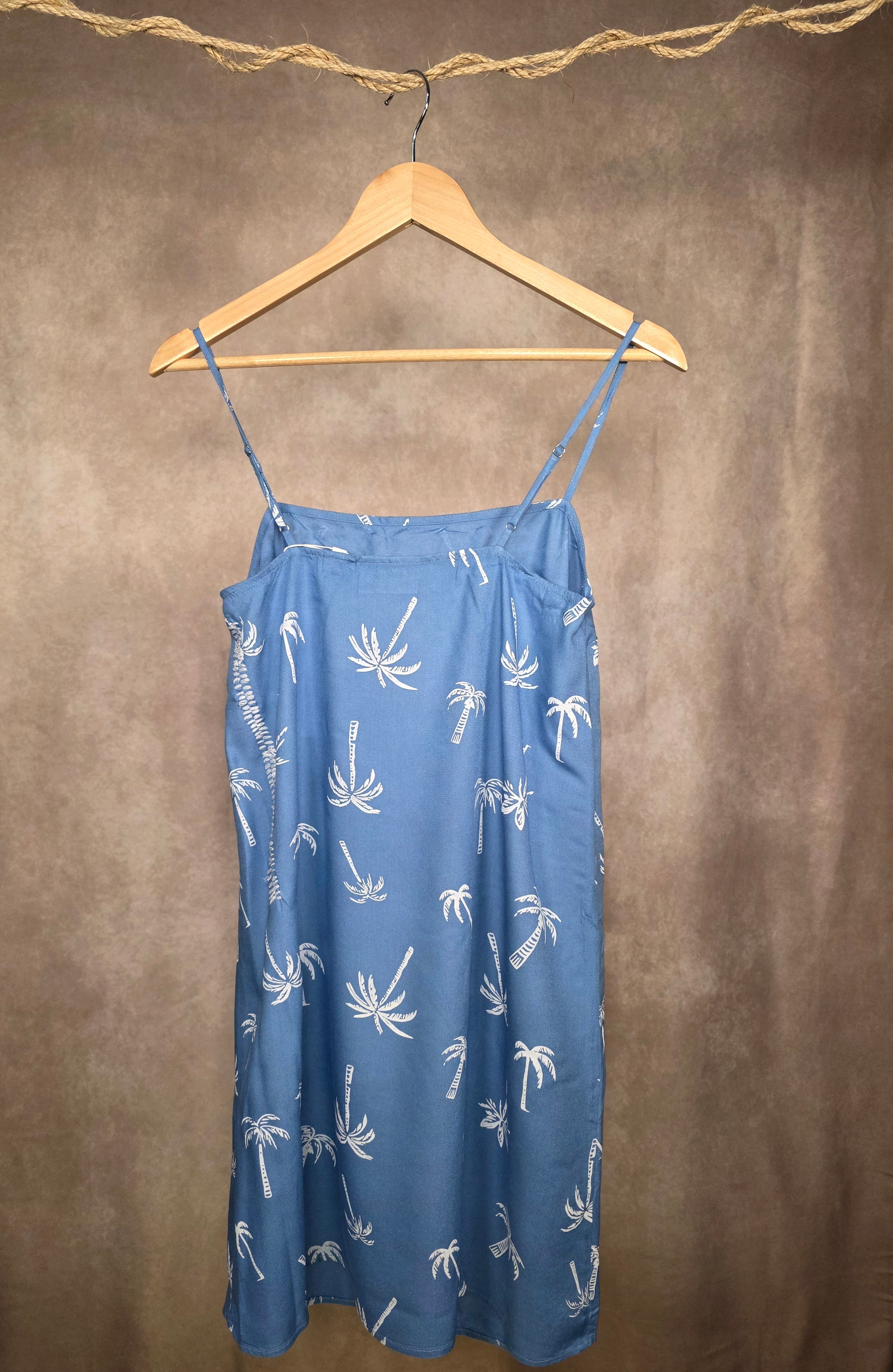 Vestito fantasia con spalline