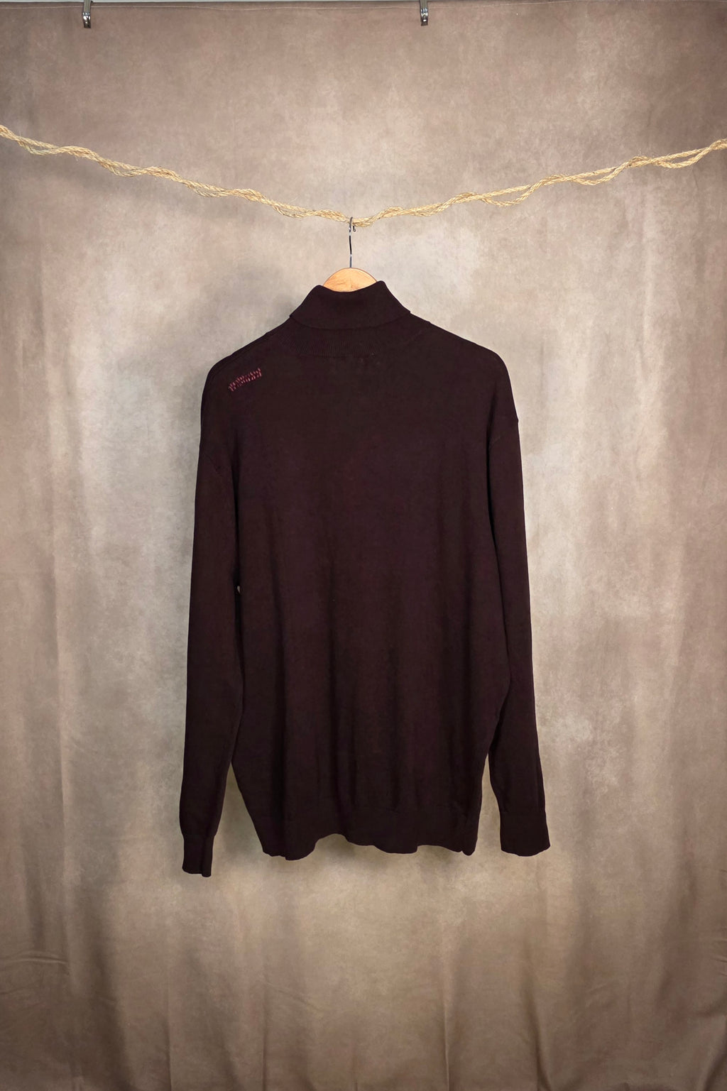 Maglione dolcevita a tinta unita
